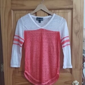 Almost Famous Red and White V-Neck Top